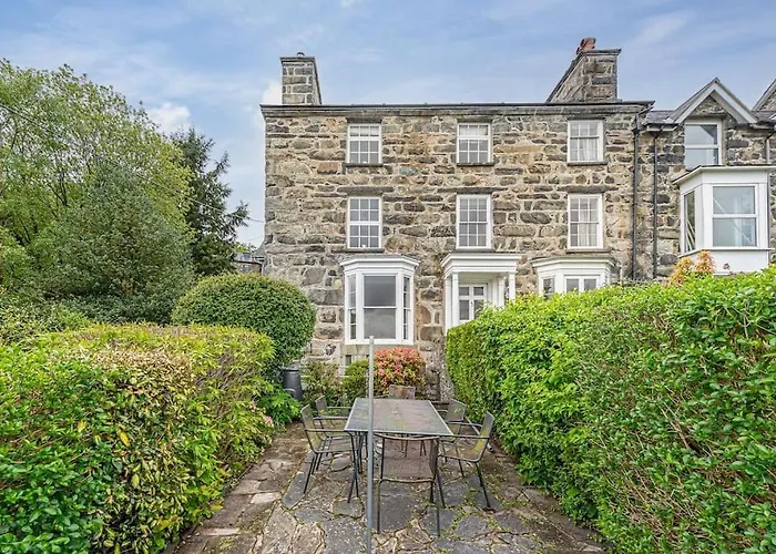Dolgellau Townhouse 2 Minutes To Town & Mountains